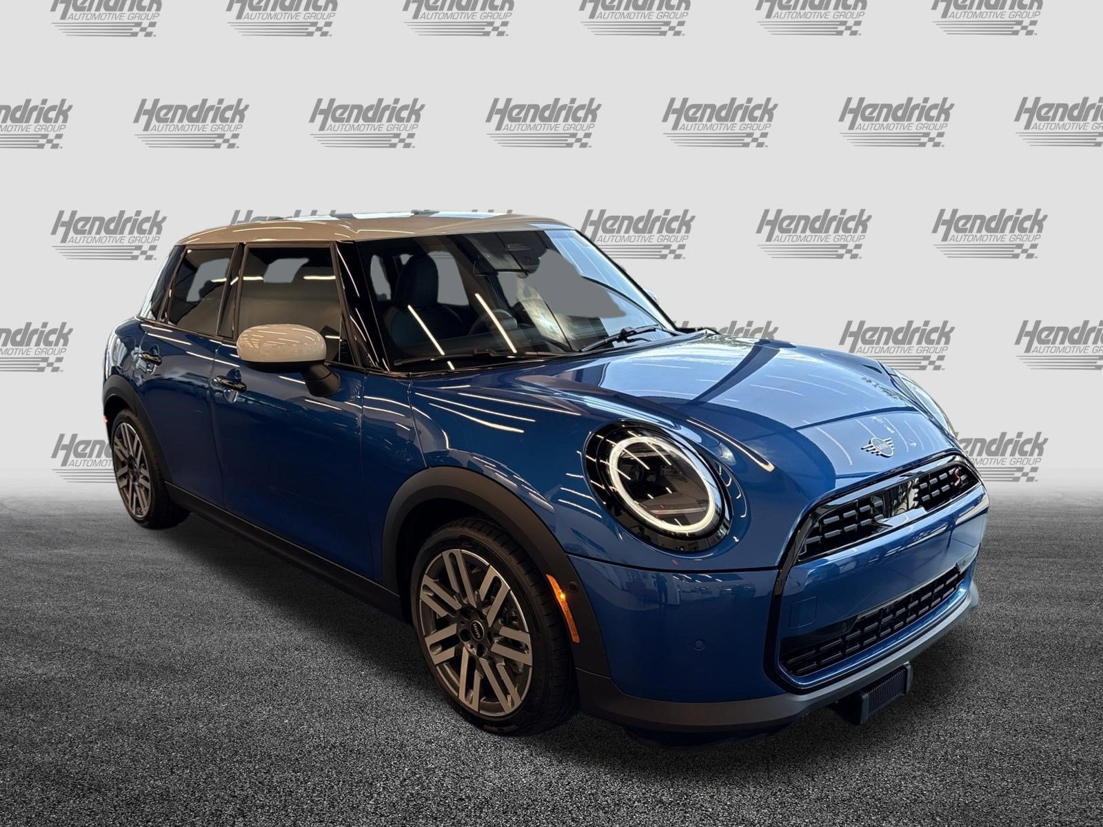 mini hardtop 4 door 2026 WMW53GD09T2X63852 image mini hardtop 4 door 2026 WMW53GD09T2X63852 image